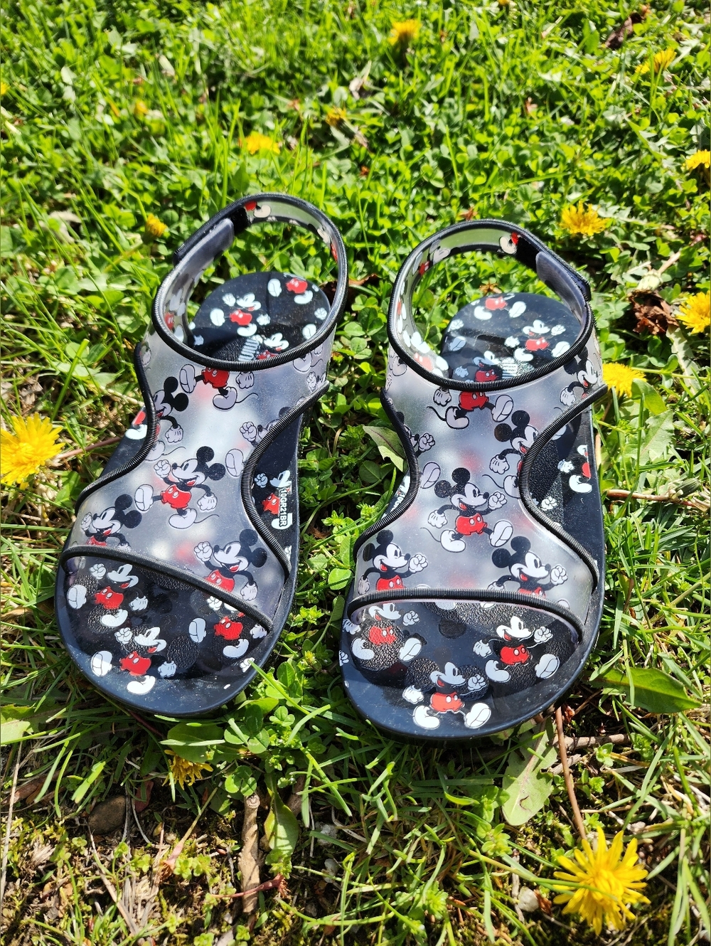 Size  2  Mini Melissa Kids Black Mickey Mouse Print Sandals Retail  58$